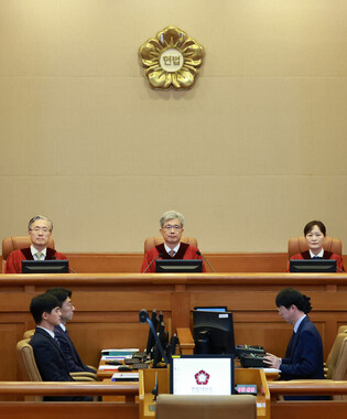 Police chief attends 1st hearing of impeachment trial