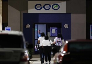 S. Koreans detained in U.S. unlikely to depart for home Sept. 10