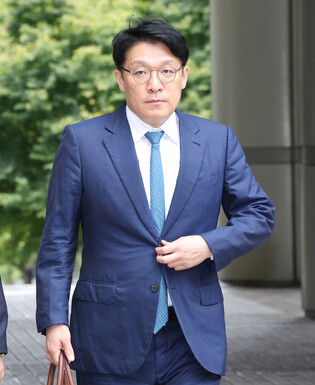 Court to decide on arrest warrant for ex-prosecutor