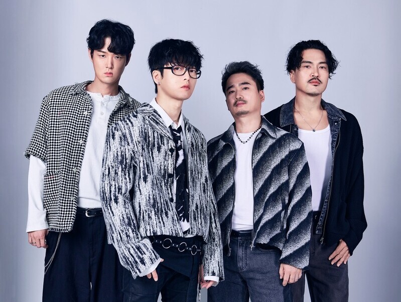 국카스텐, 11년만 정규 3집 