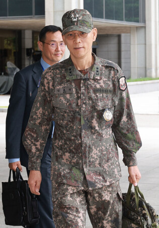 Ex-drone command chief summoned to special counsel