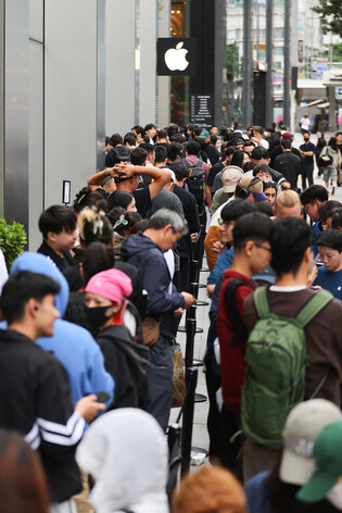 iPhone 17 goes on sale