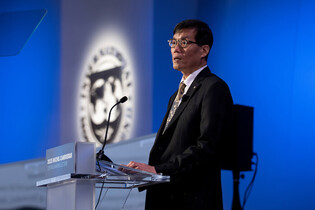 BOK chief gives lecture at IMF headquarters