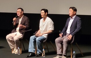 장준환 감독 "'부고니아' 에마 스톤의 강렬한 존재감 짜릿했죠"