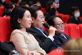 [특징주] CJ CGV, 李대통령 "영화 지원" 발언에 강세