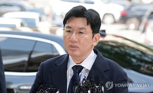 [2보] 경찰, '1천900억 부당이득 혐의' 방시혁 7일 만에 재소환
