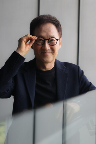S. Korean singer Yoo Yeol
