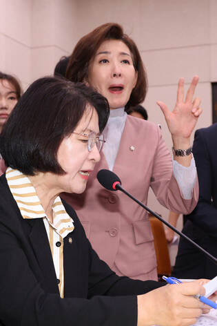 Ruling, opposition party lawmakers quarrel