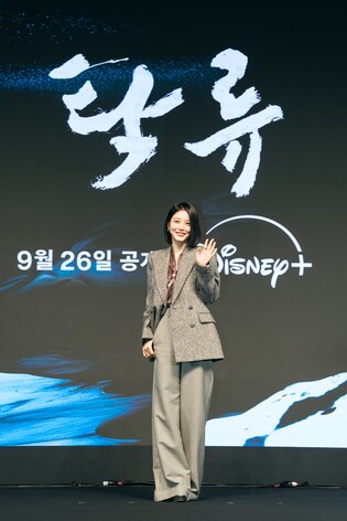 디즈니+ 첫 사극 '탁류'…추창민 감독 "하층민 이야기에 끌려"