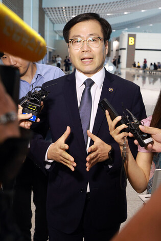 Trade minister heads to Kuala Lumpur