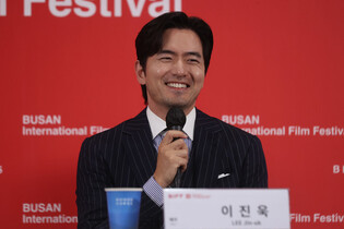 S. Korean actor Lee Jin-wook in BIFF