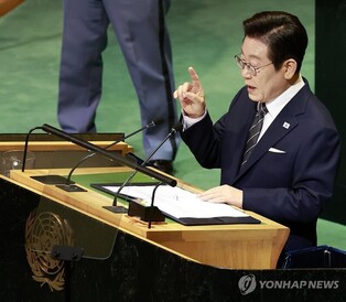 Lee outlines new dialogue initiative for peace on Korean Peninsula