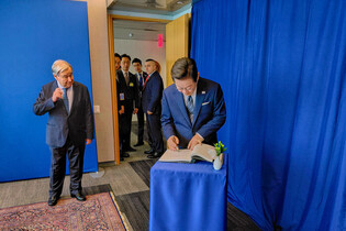 Lee meets U.N. chief