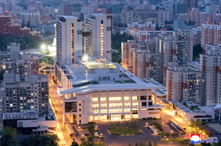 N.K. leader inspects hospital nearing inauguration