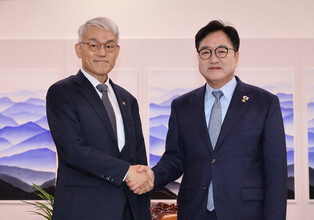 Parliamentary leader meets National Court Administration head