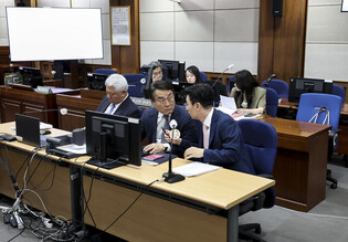 Yoon attends 1st hearing of new martial law trial