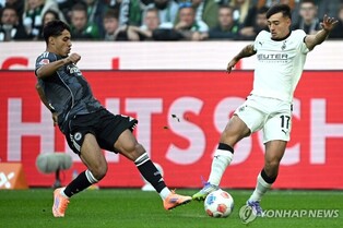 카스트로프 데뷔골…묀헨글라트바흐는 프랑크푸르트에 4-6 패배