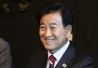 Unification minister says N. Korea capable of hitting U.S. mainland