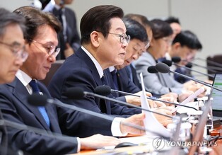 (LEAD) Lee orders inspections of all gov't network systems after data center fire