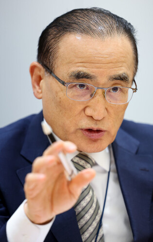 Security adviser gives interview