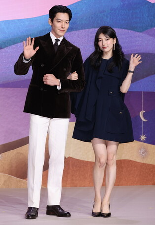 S. Korean actor Kim Woo-bin and actress Suzy