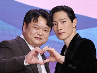 S. Korean actors Ko Kyu-phil and Roh Sang-hyun