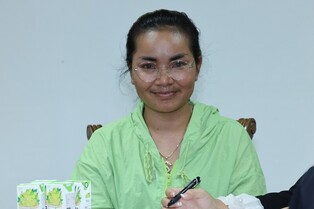 이주노동자에겐 고국이 그리운 추석…"매일 통화 보고싶어요"