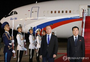 (LEAD) Key Russian, Chinese officials arrive in N. Korea ahead of major anniv.