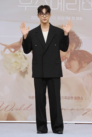 S. Korean actor Bae Na-ra