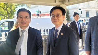 (2nd LD) Top Seoul officials discuss shipbuilding cooperation with White House official amid trade talks