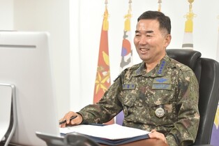 Military chiefs of S. Korea, U.S. discuss alliance, cooperation in phone talks