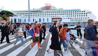 Immigration officials nab Chinese national who went missing after entering Incheon port