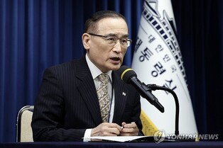 (LEAD) Some 60 S. Koreans detained in Cambodia over online scams to head home early Sat.