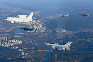 S. Korea-U.S. 1st-ever joint commander's flight
