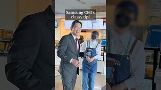 Café worker’s encounter with Samsung chief at APEC goes viral