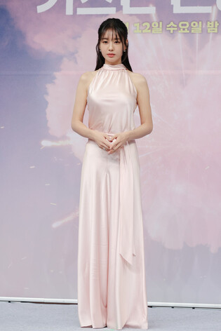 S. Korean actress Ahn Eun-jin