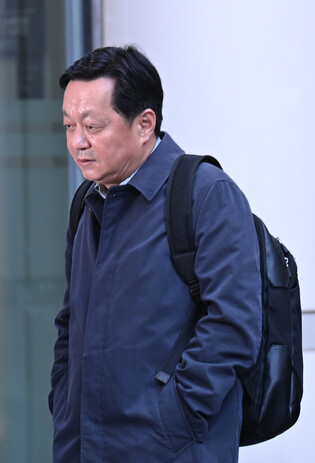 Lee's key aide at court