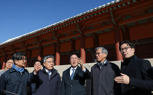 PM Kim visits Jongmyo Shrine