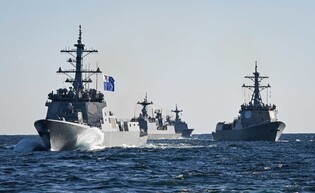 Navy's 1st fleet-level maneuver drills