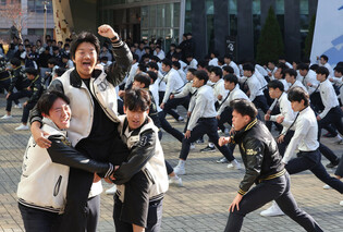 One day ahead of college entrance exam