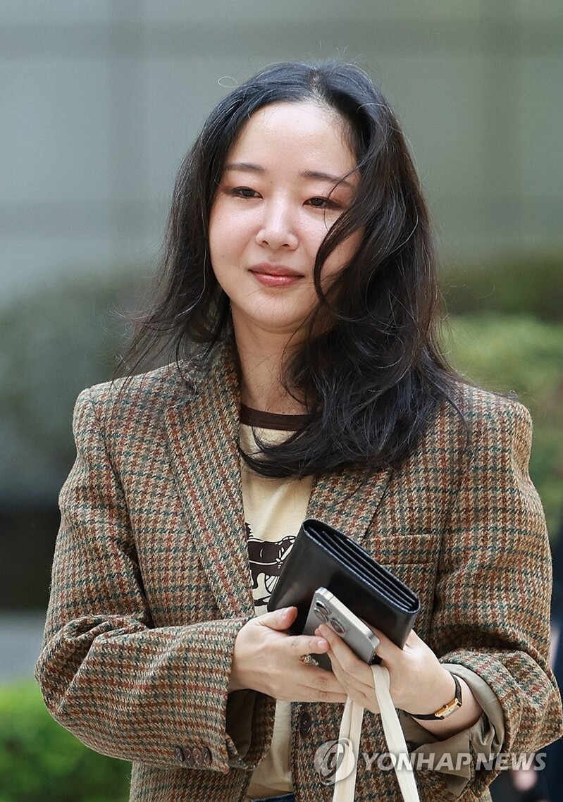 민희진 "뉴진스 소속사 복귀 존중…5명으로 지켜져야"