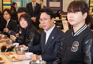 PM experiences '1,000-won breakfast'