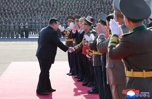 N.K. leader visits public security ministry