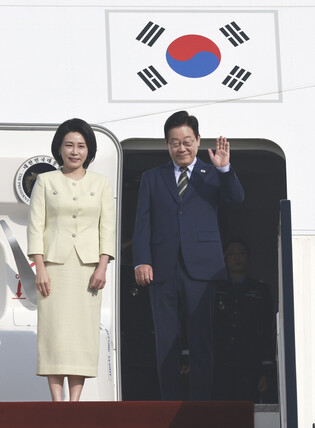Lee off to Johannesburg to attend G20 summit
