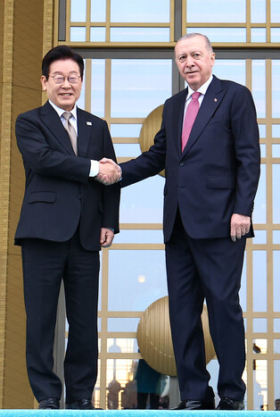 Lee's state visit to Turkey