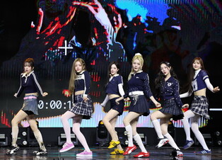 S. Korean girl group tripleS' sub-unit DIMENSION