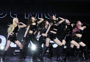 S. Korean girl group tripleS' sub-unit DIMENSION