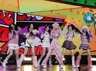 S. Korean girl group tripleS' sub-unit DIMENSION