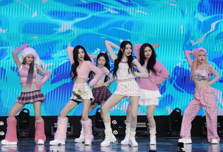 S. Korean girl group tripleS' sub-unit DIMENSION