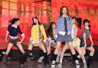 S. Korean girl group tripleS' sub-unit DIMENSION